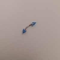 Wenkbrauwpiercing blauw wit spike